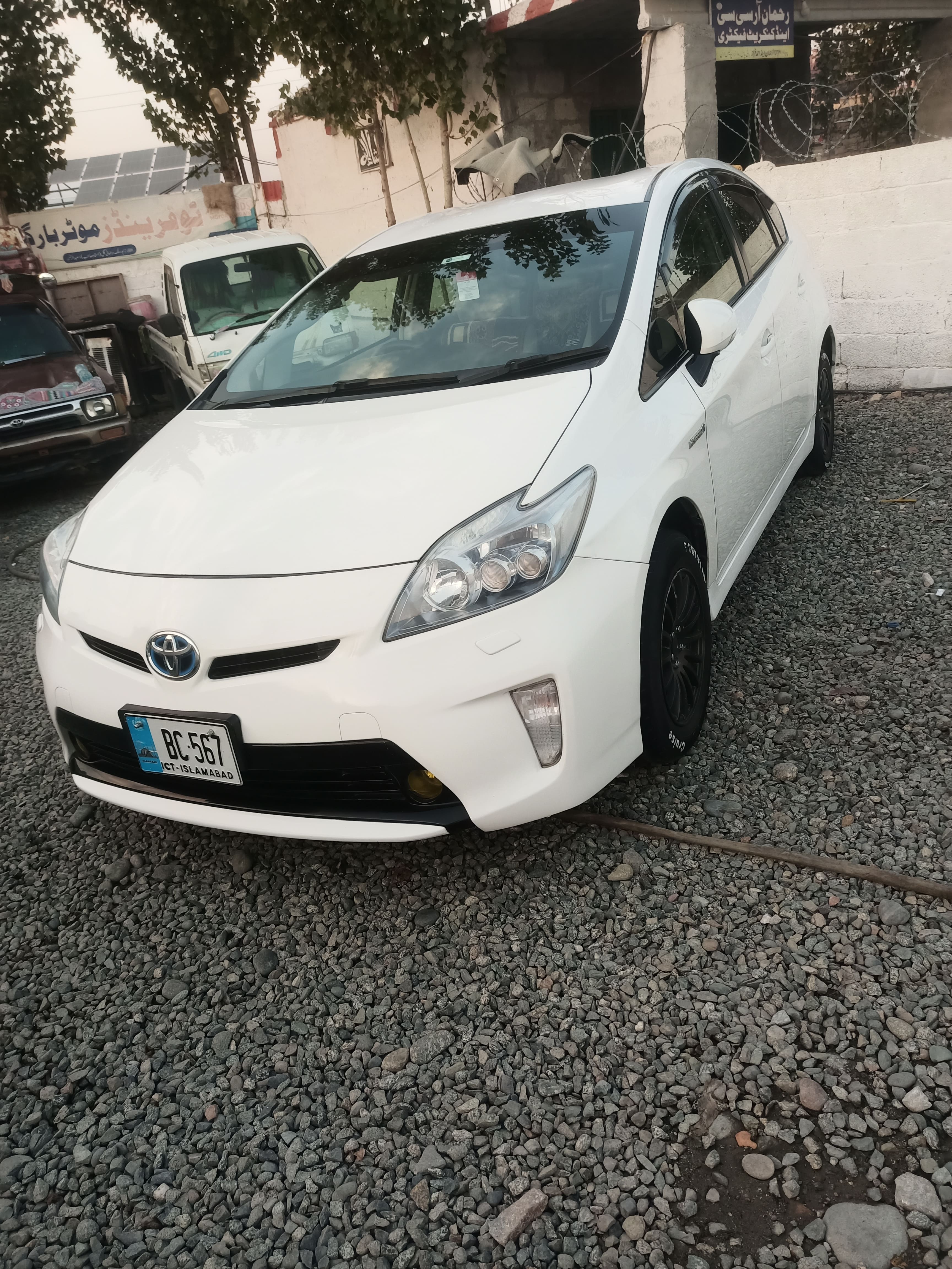 Thumbnail of Prius